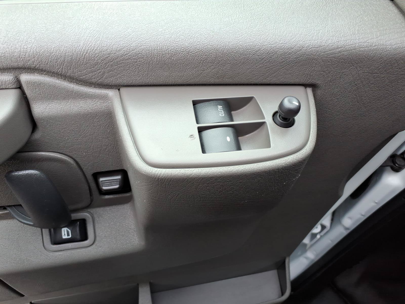 Certified 2024 GMC Savana 2500 w/ Driver Convenience Package RWD image 17