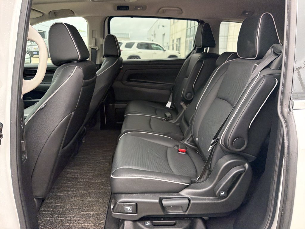 Certified 2026 Honda Odyssey Elite image 27