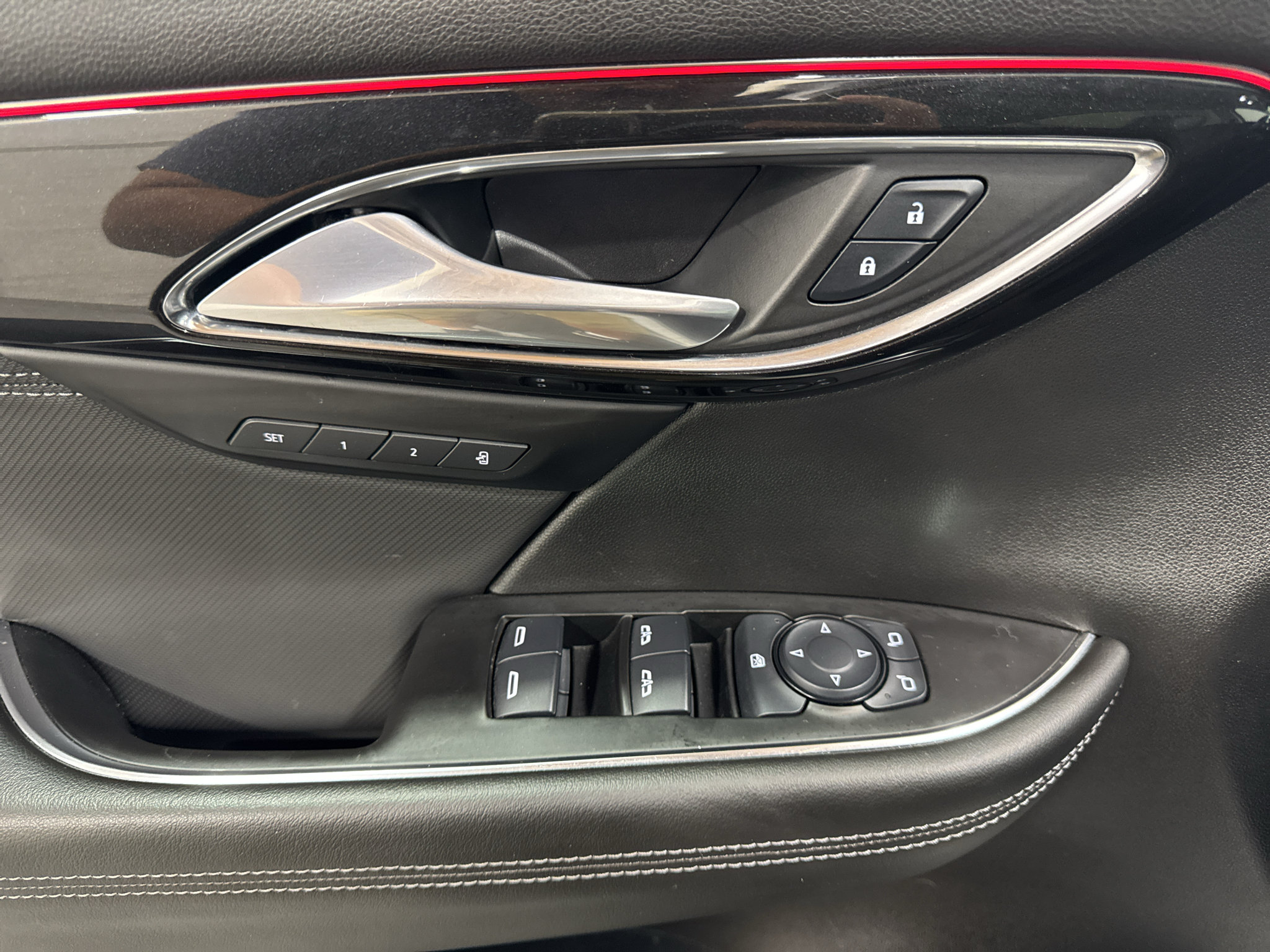 Certified 2024 Buick Envision Preferred AWD/4WD image 26