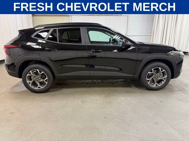 New 2026 Chevrolet Trax LT w/ LT Convenience Package image 3