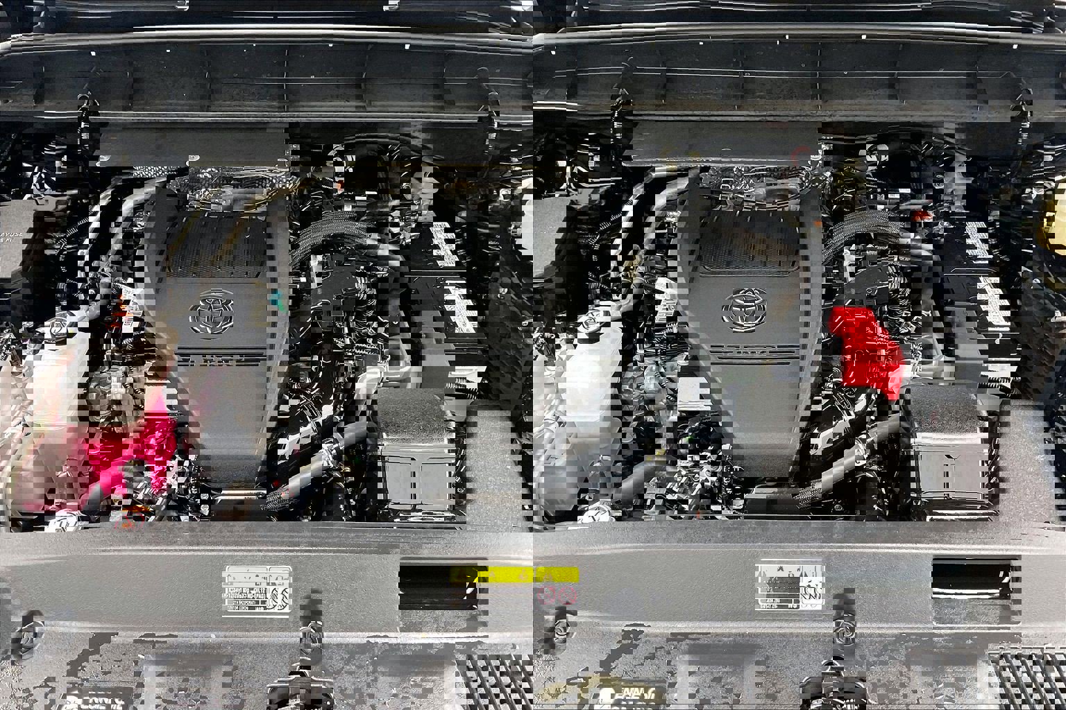 Used 2025 Toyota Highlander XSE image 13