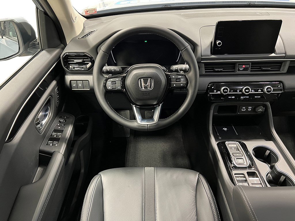 New 2025 Honda Pilot Touring image 27
