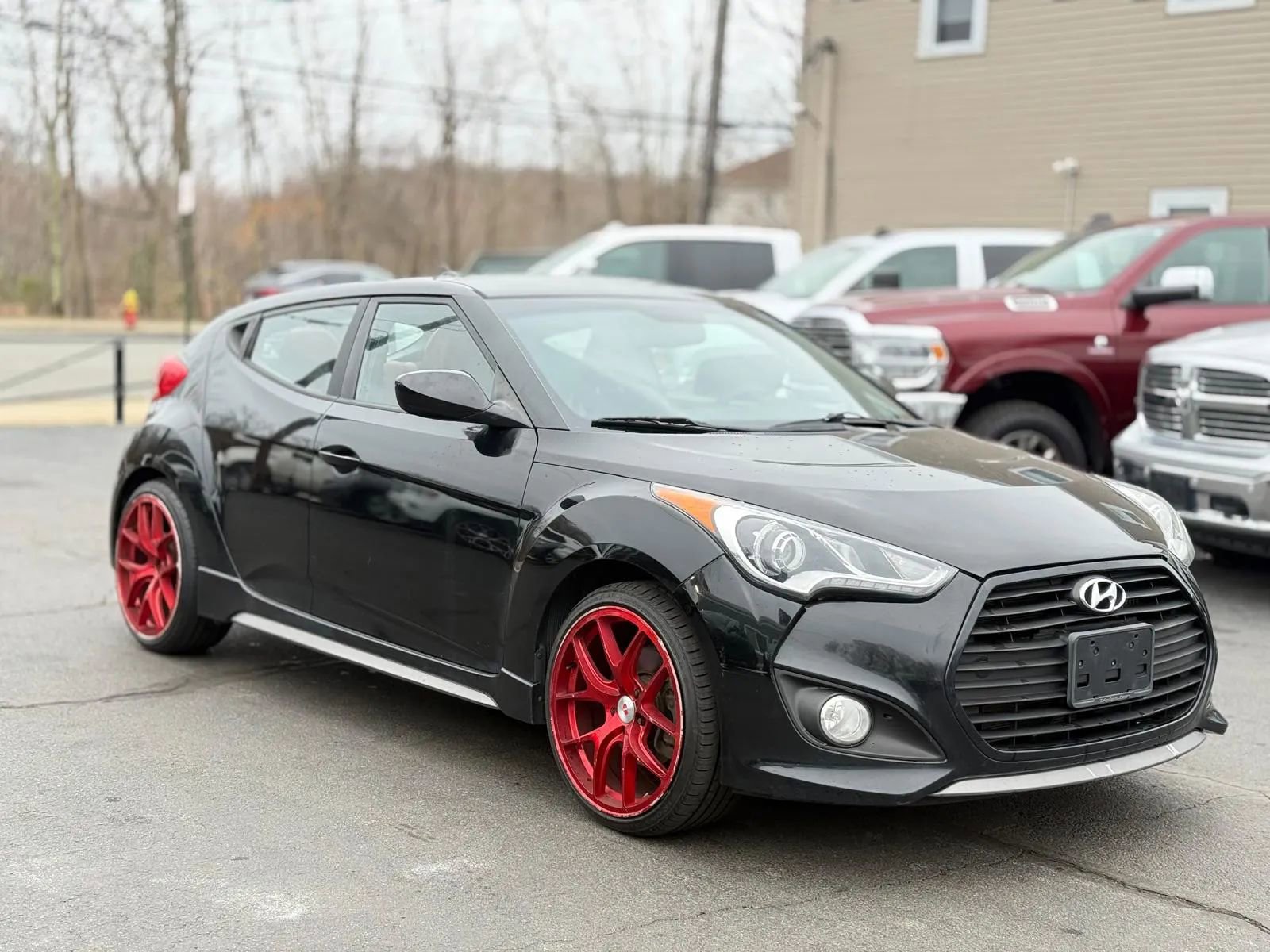 Used 2015 Hyundai Veloster Turbo R-Spec image 4
