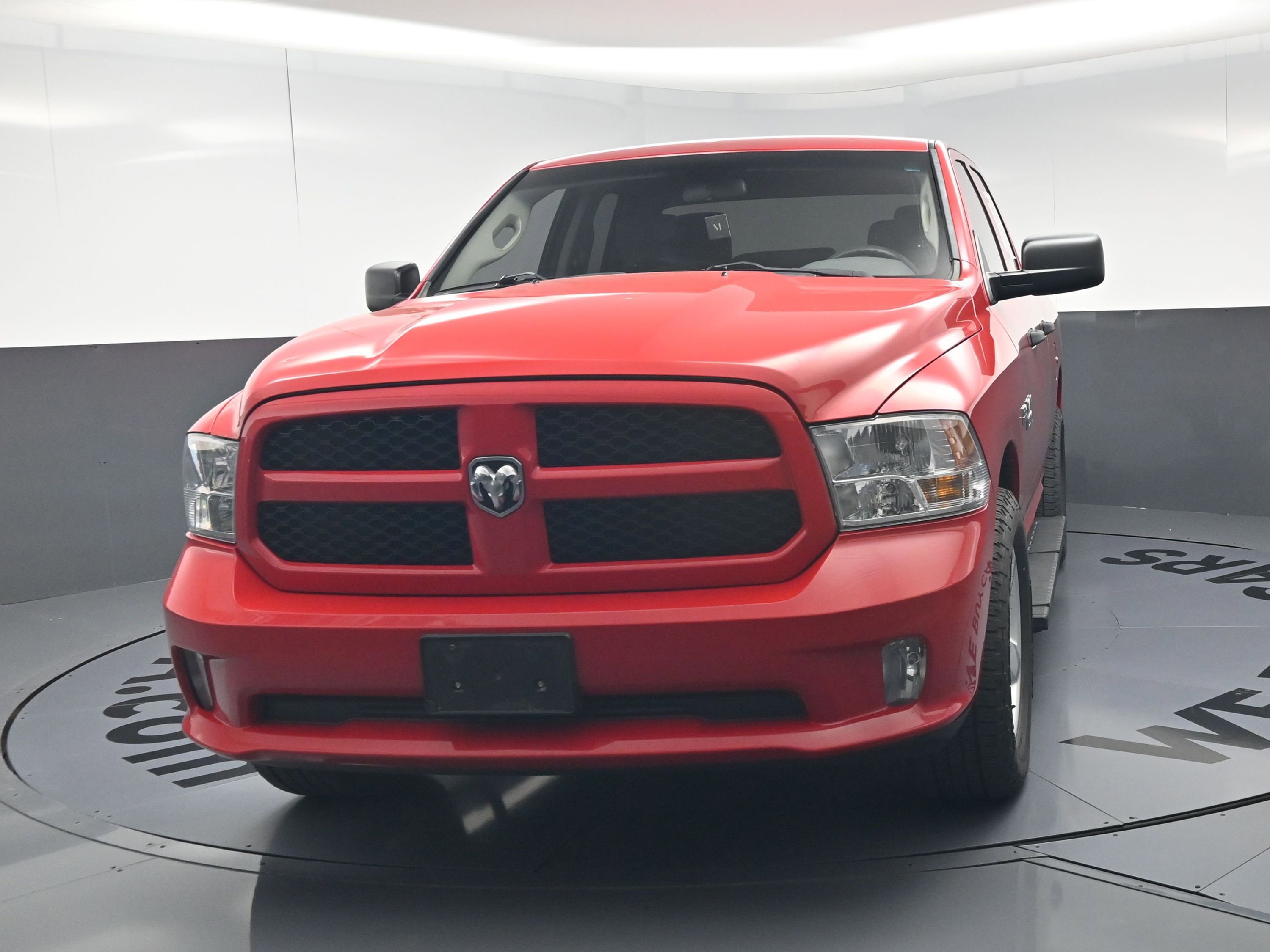 Used 2015 RAM 1500 Express RWD image 13