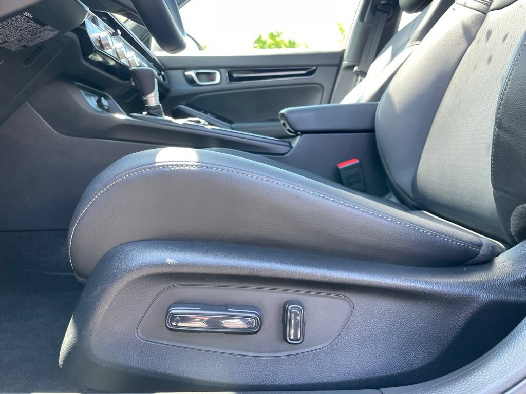 Certified 2025 Honda Civic Sport image 23