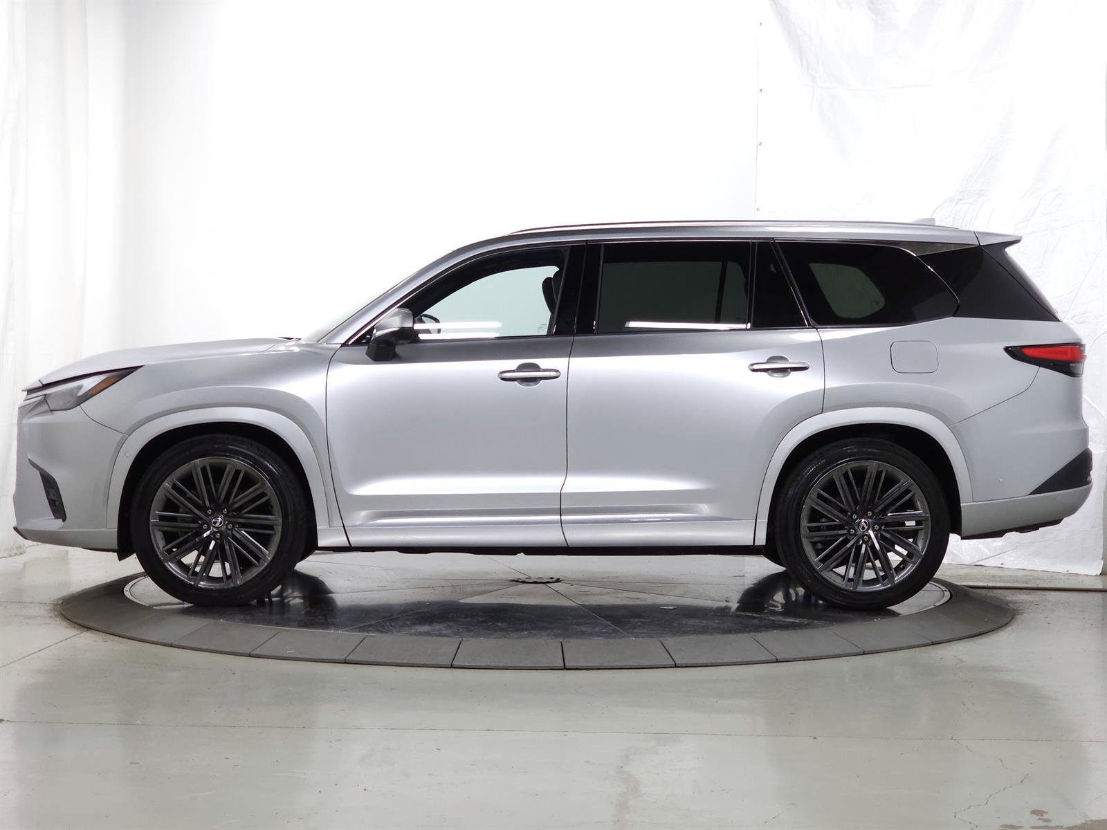 Certified 2025 Lexus TX 350 AWD w/ Technology Package image 4