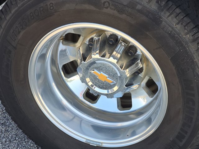 Used 2024 Chevrolet Silverado 3500 High Country w/ High Country Premium Package AWD/4WD image 12