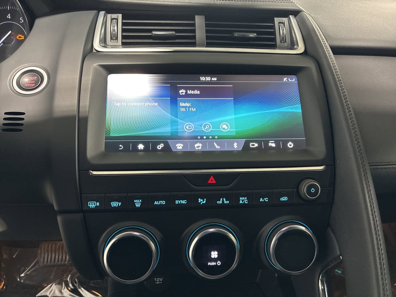 Used 2020 Jaguar E-PACE image 14