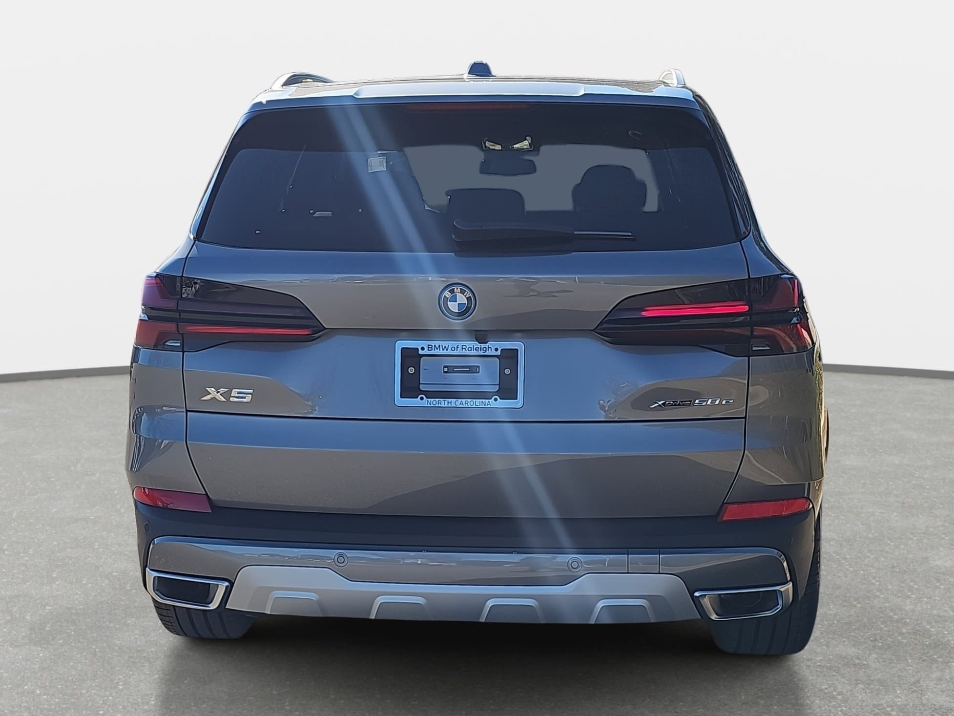 New 2026 BMW X5 xDrive50e w/ Climate Comfort Package image 6