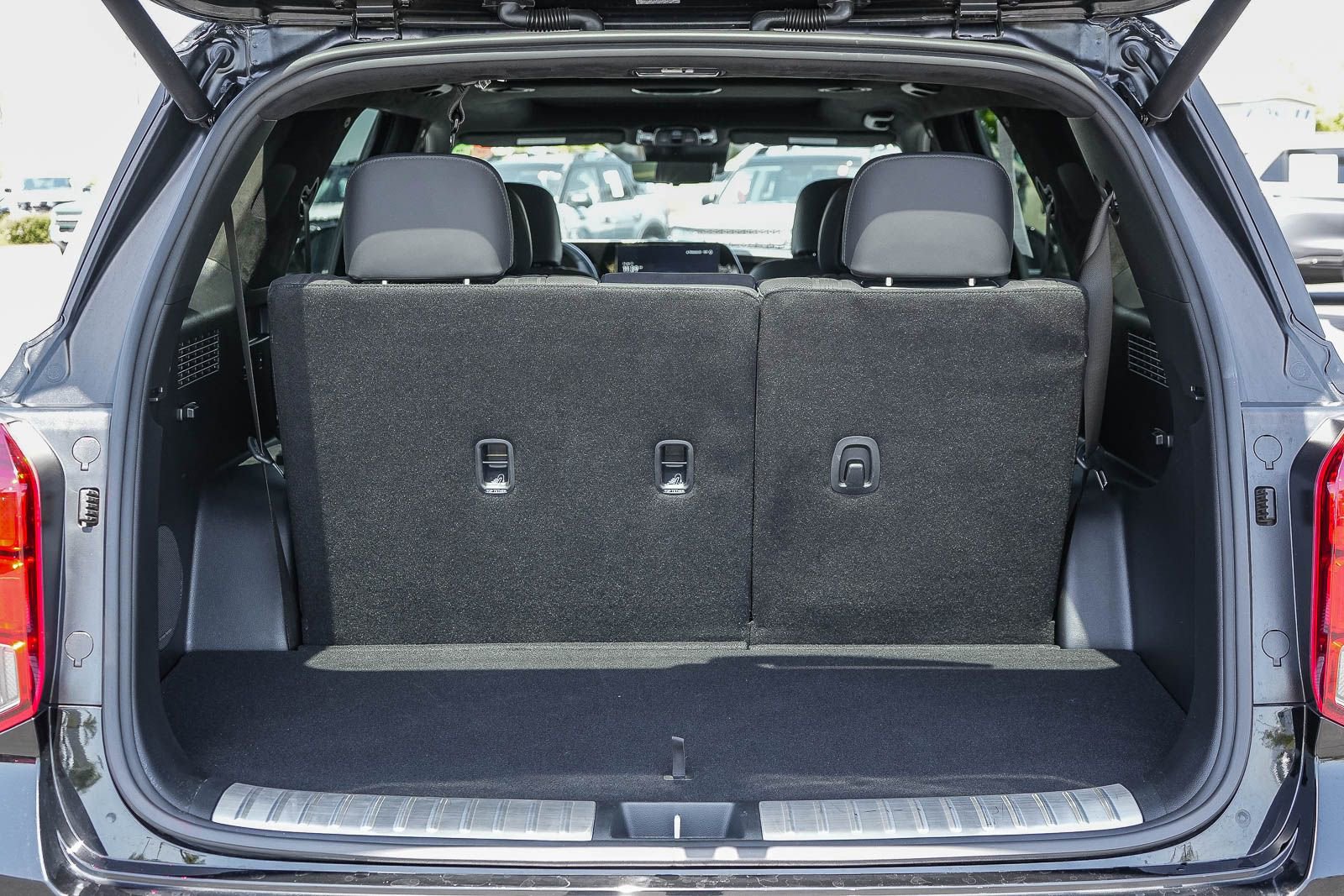 Used 2024 Hyundai Palisade Calligraphy image 27