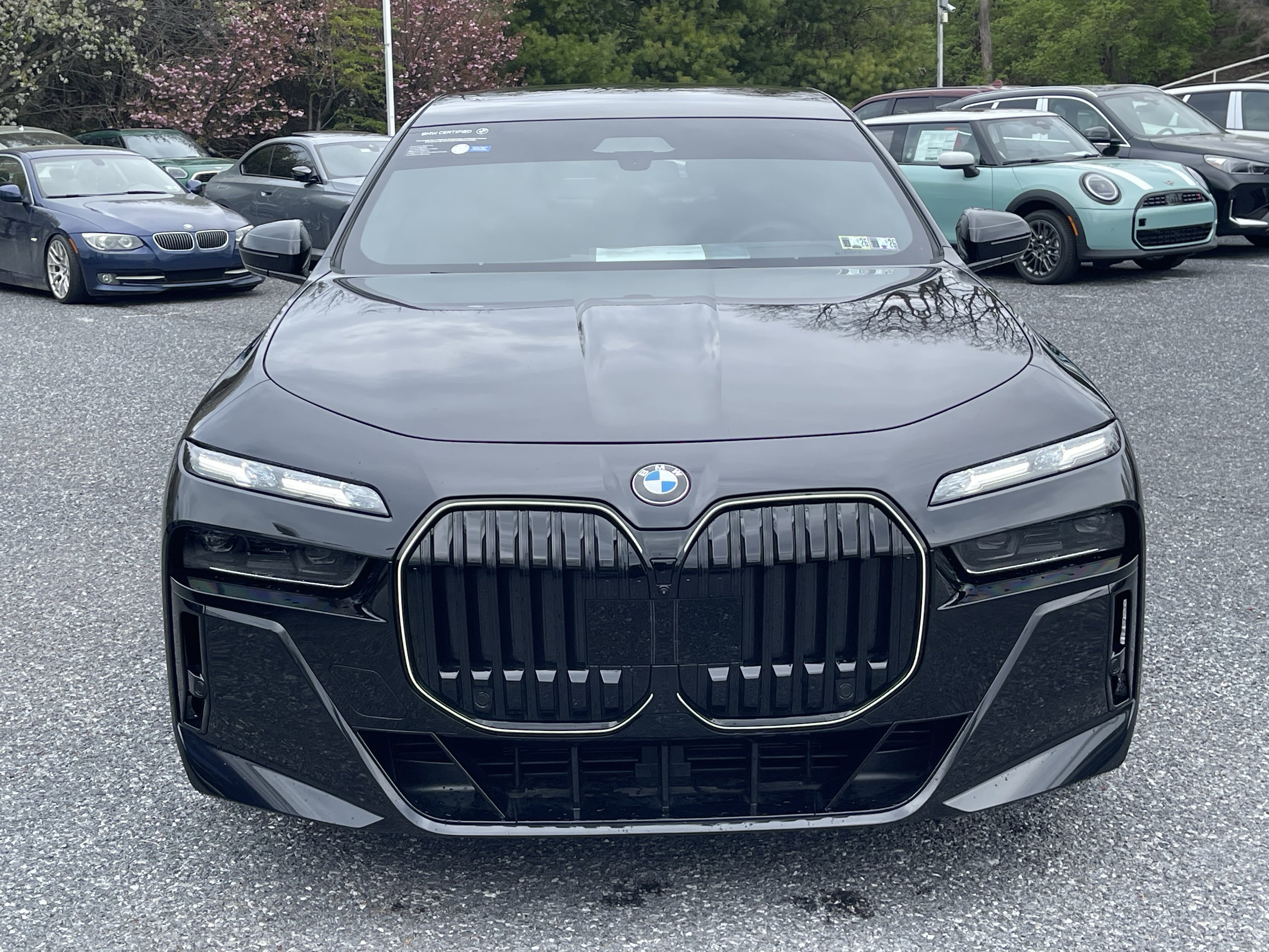 Certified 2025 BMW 760i xDrive w/ Executive Package image 2