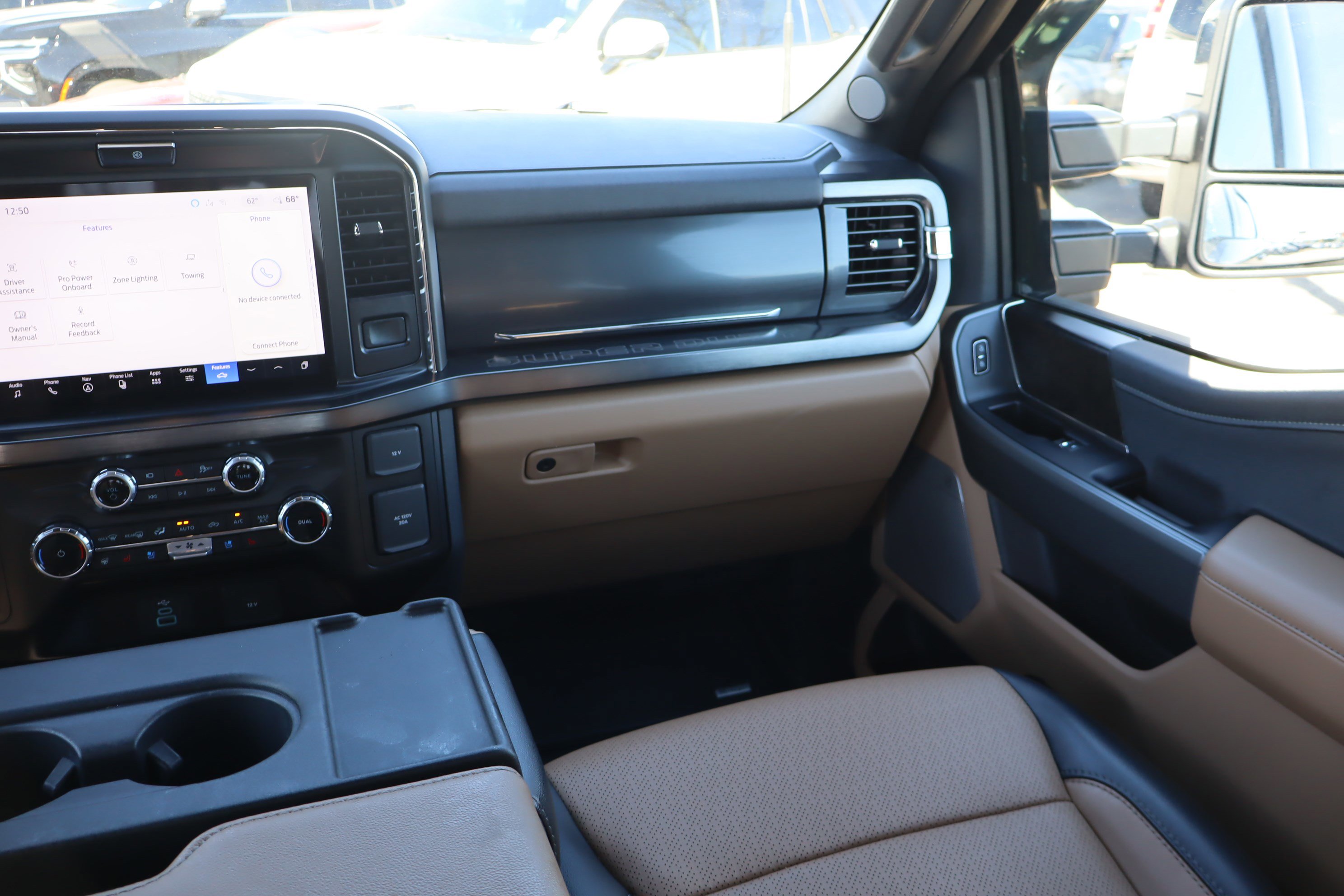 Used 2025 Ford F250 Lariat image 16