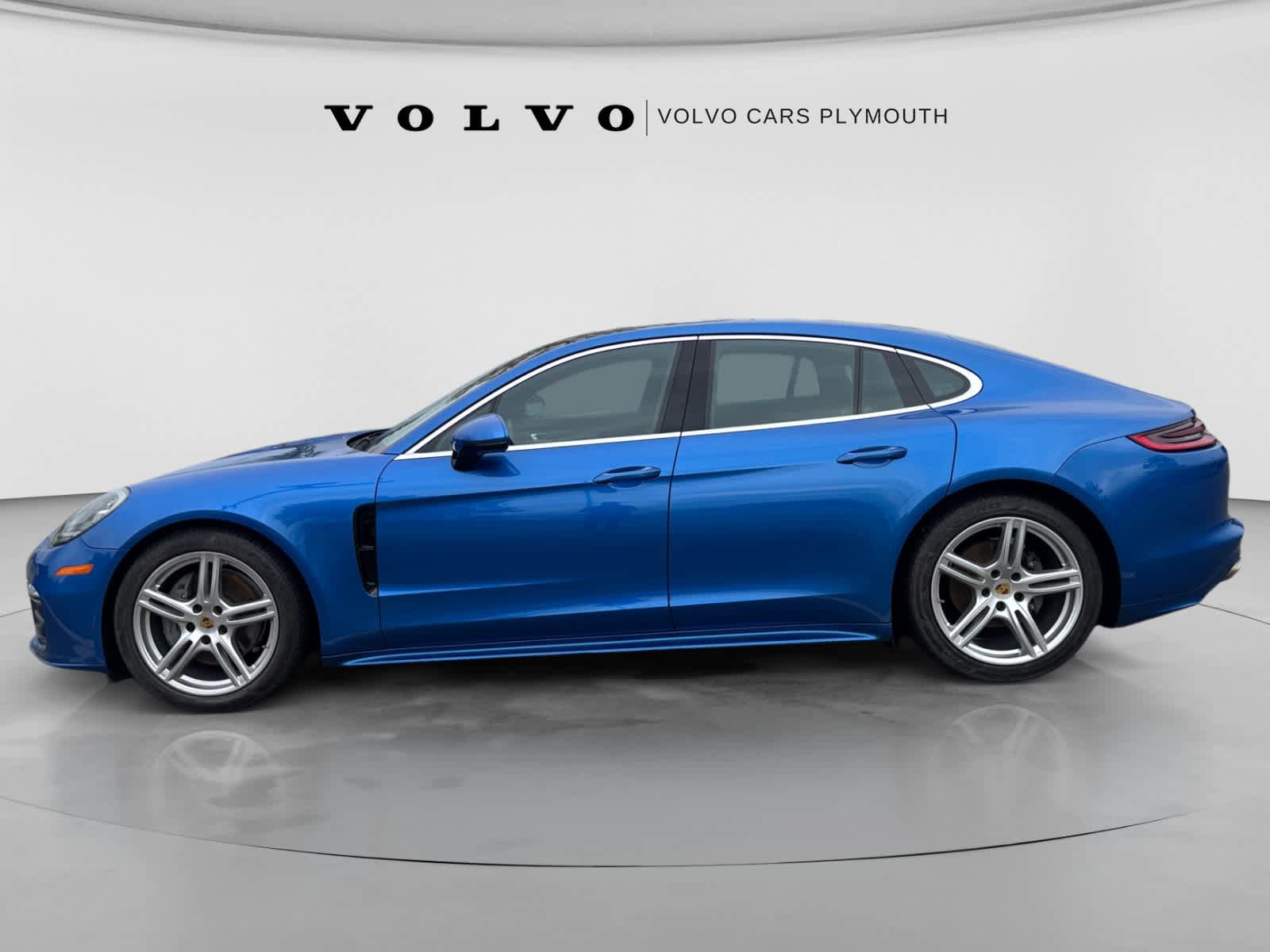 Used 2018 Porsche Panamera 4S AWD/4WD image 4