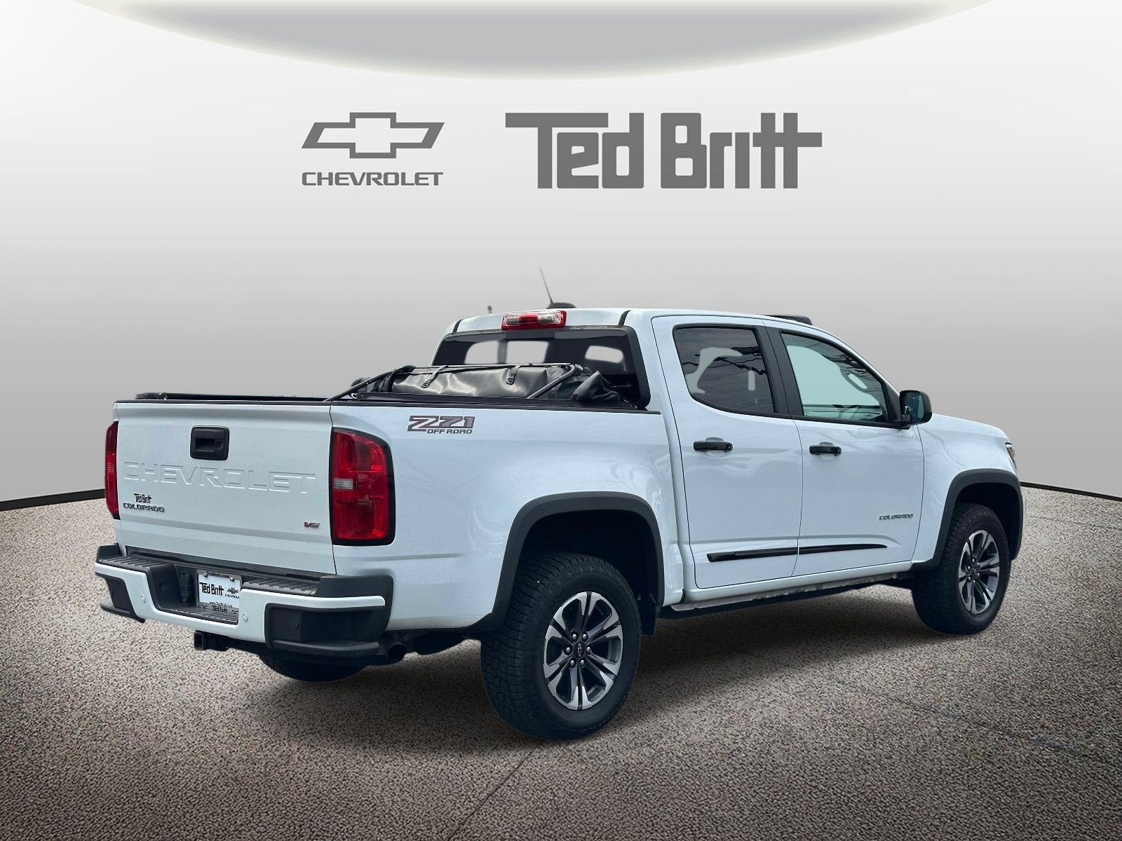 Certified 2021 Chevrolet Colorado Z71 w/ Safety Package AWD/4WD image 4