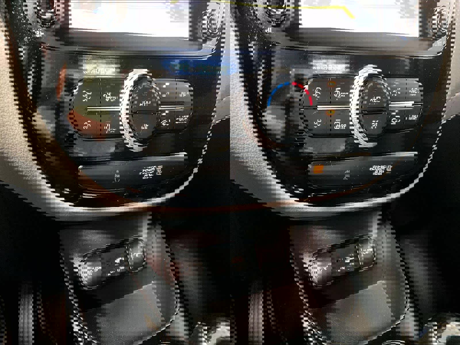 Used 2019 Kia Soul + w/ Audio Package FWD image 25