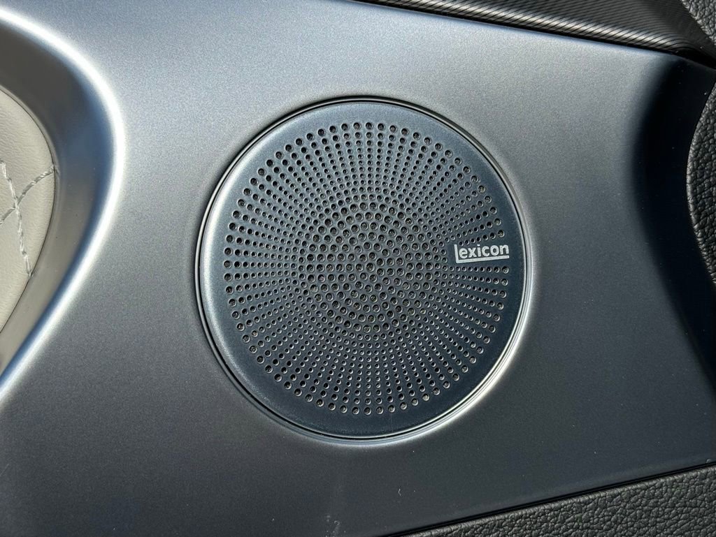 Used 2025 Genesis G70 3.3T Advanced w/ Sport Prestige Package image 27