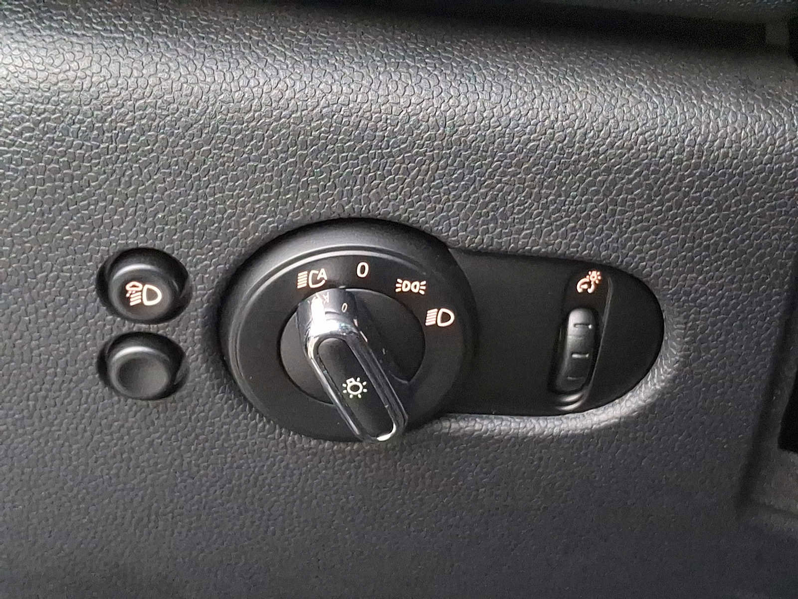 Certified 2023 MINI Cooper S image 23