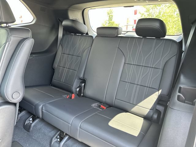 New 2026 Buick Enclave Avenir w/ Super Cruise Package AWD/4WD image 26