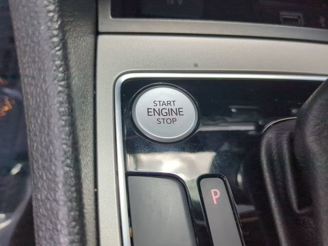 Certified 2020 Volkswagen Passat 2.0T R-Line FWD image 30