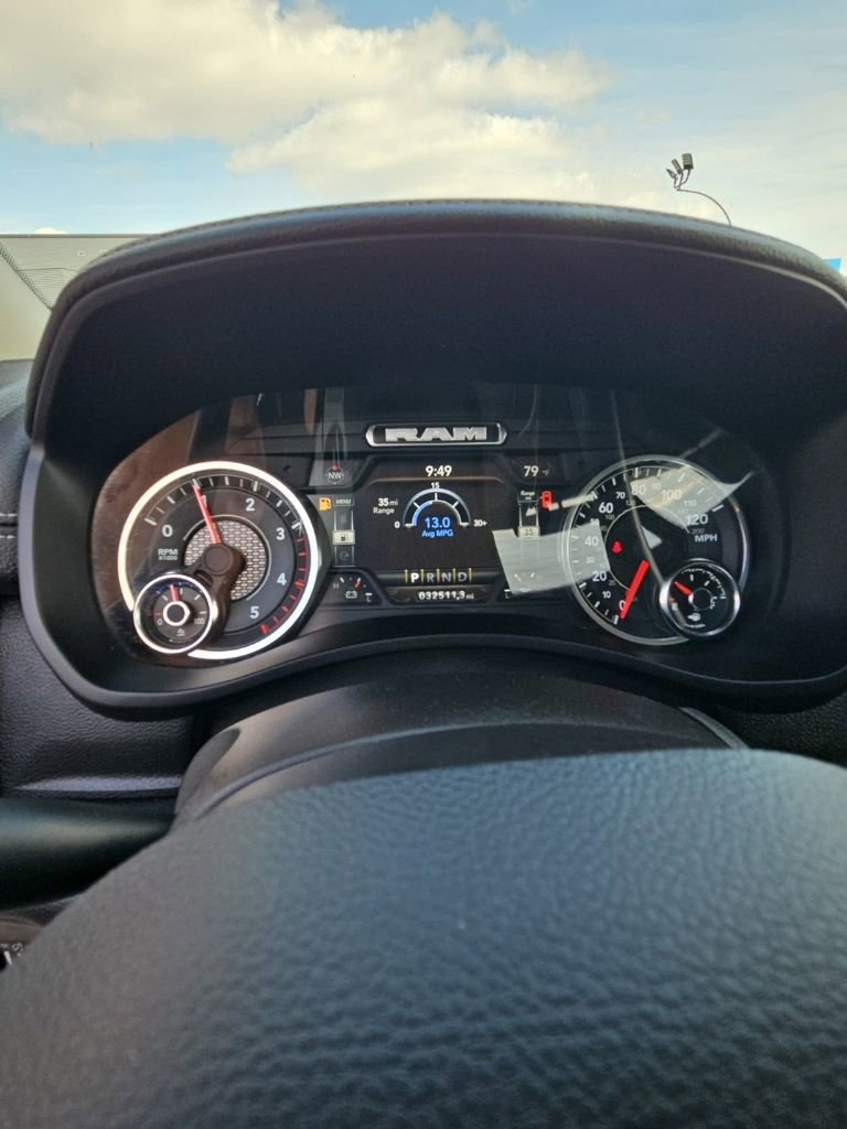 Used 2024 RAM 2500 Laramie AWD/4WD image 17