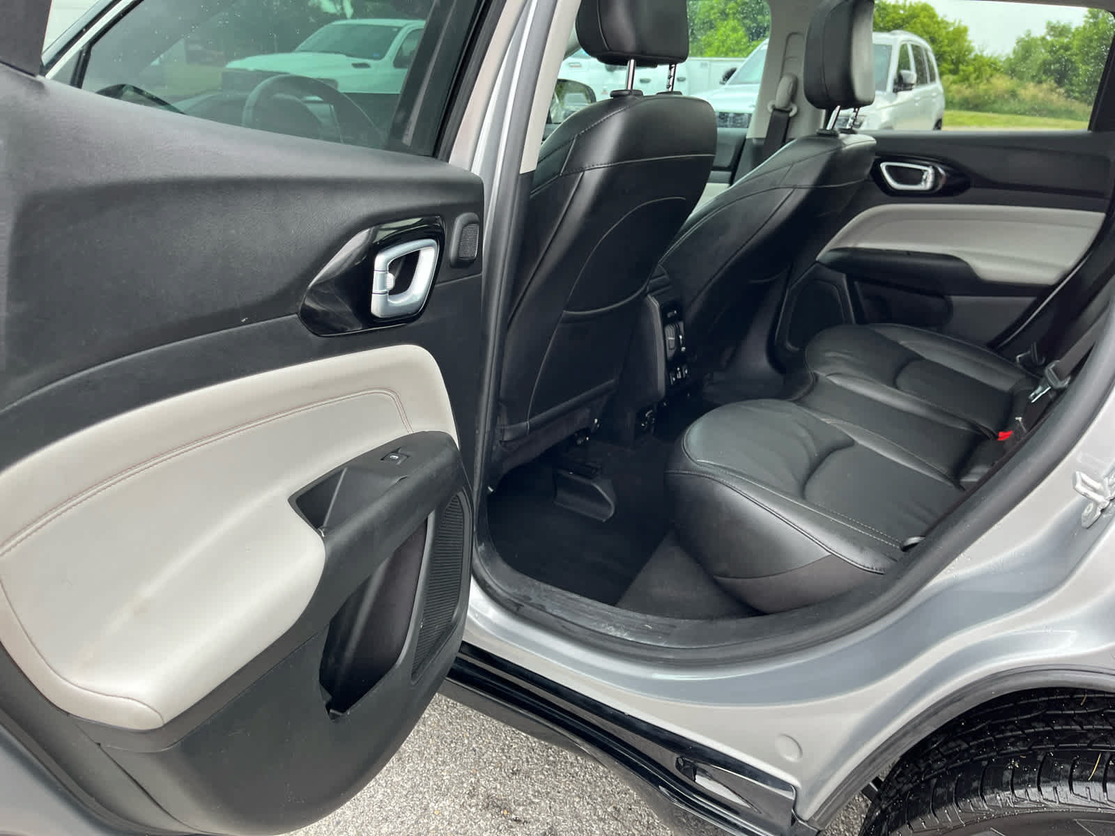 Used 2022 Jeep Compass Limited w/ Elite Group AWD/4WD image 22