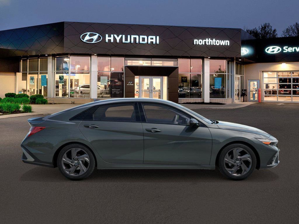 New 2026 Hyundai Elantra Sport FWD image 7