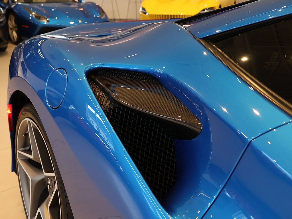 Certified 2020 Ferrari F8 Tributo RWD image 27