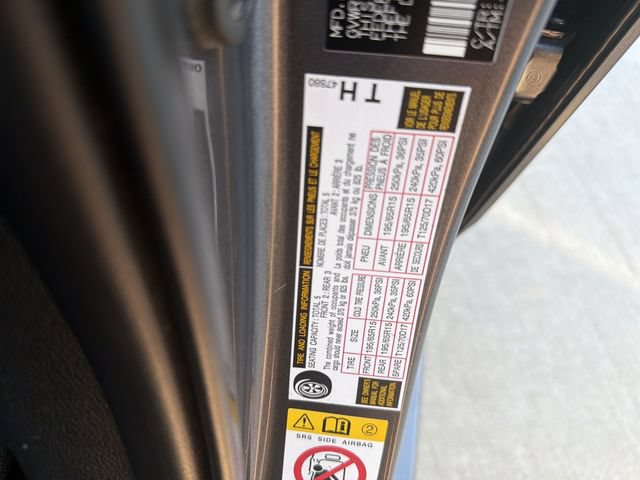 Certified 2019 Toyota Prius LE FWD image 34