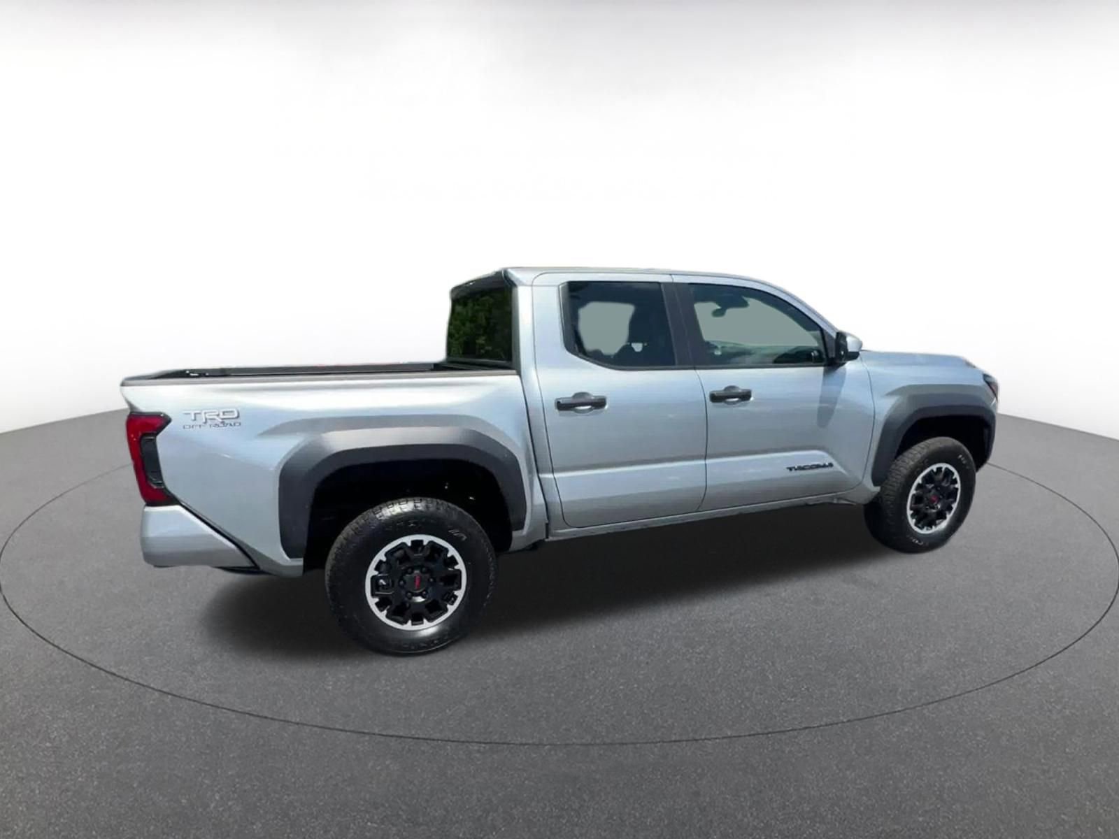 Used 2024 Toyota Tacoma TRD Off-Road AWD/4WD image 11