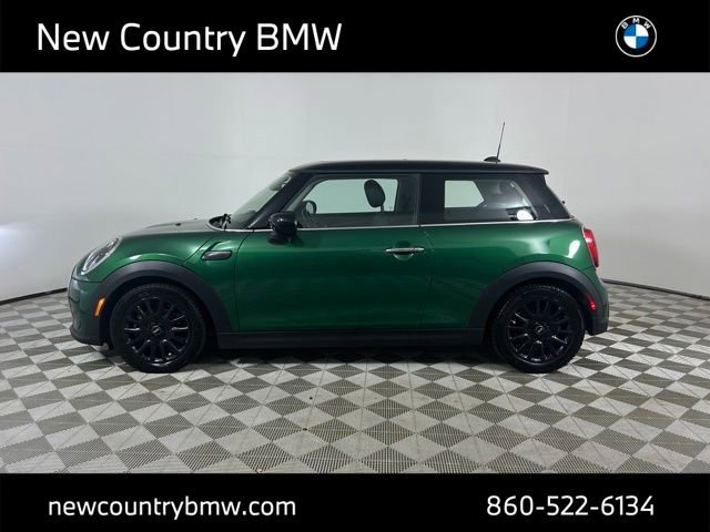 Used 2023 MINI Cooper 2-Door Hardtop image 4