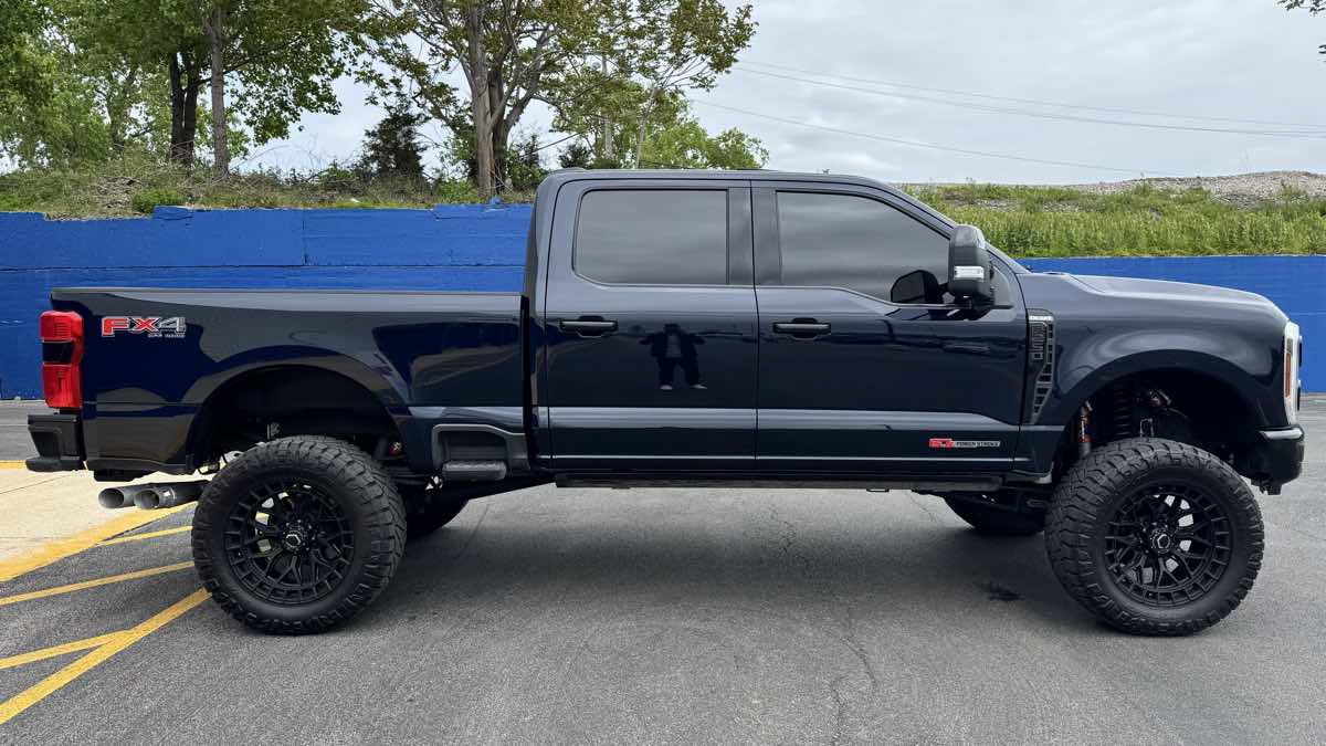 Used 2025 Ford F250 King Ranch w/ Chrome Package AWD/4WD image 9