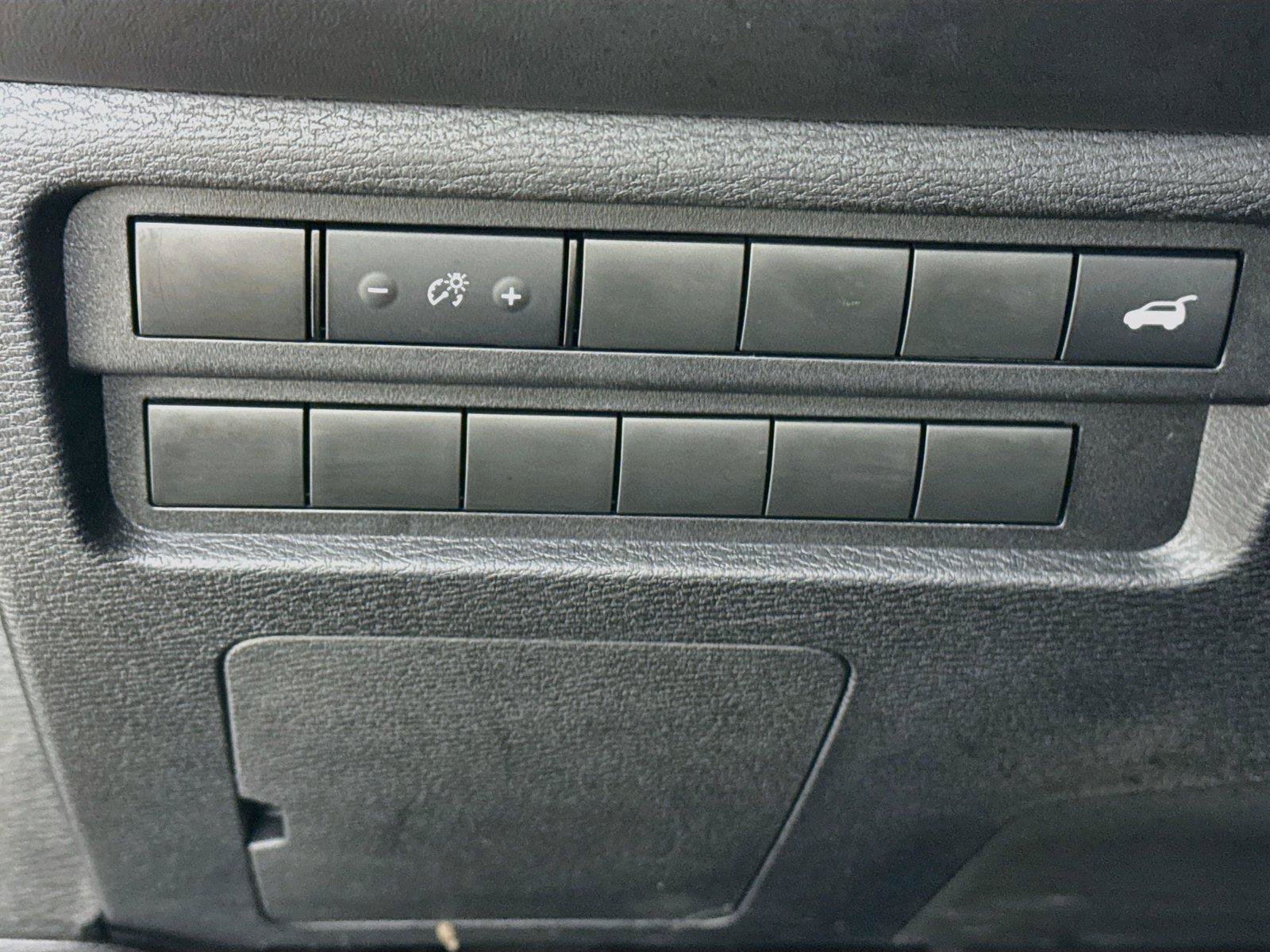 Used 2024 Mitsubishi Outlander SE Black Edition AWD/4WD image 14