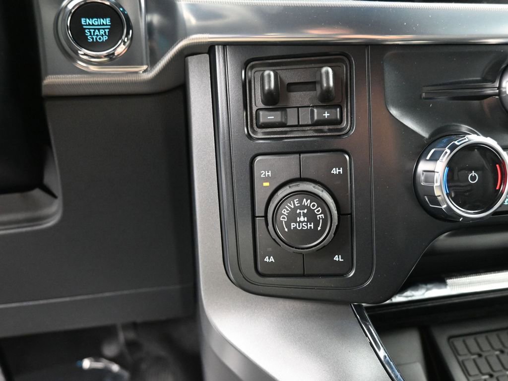 New 2025 Ford F150 Lariat image 40
