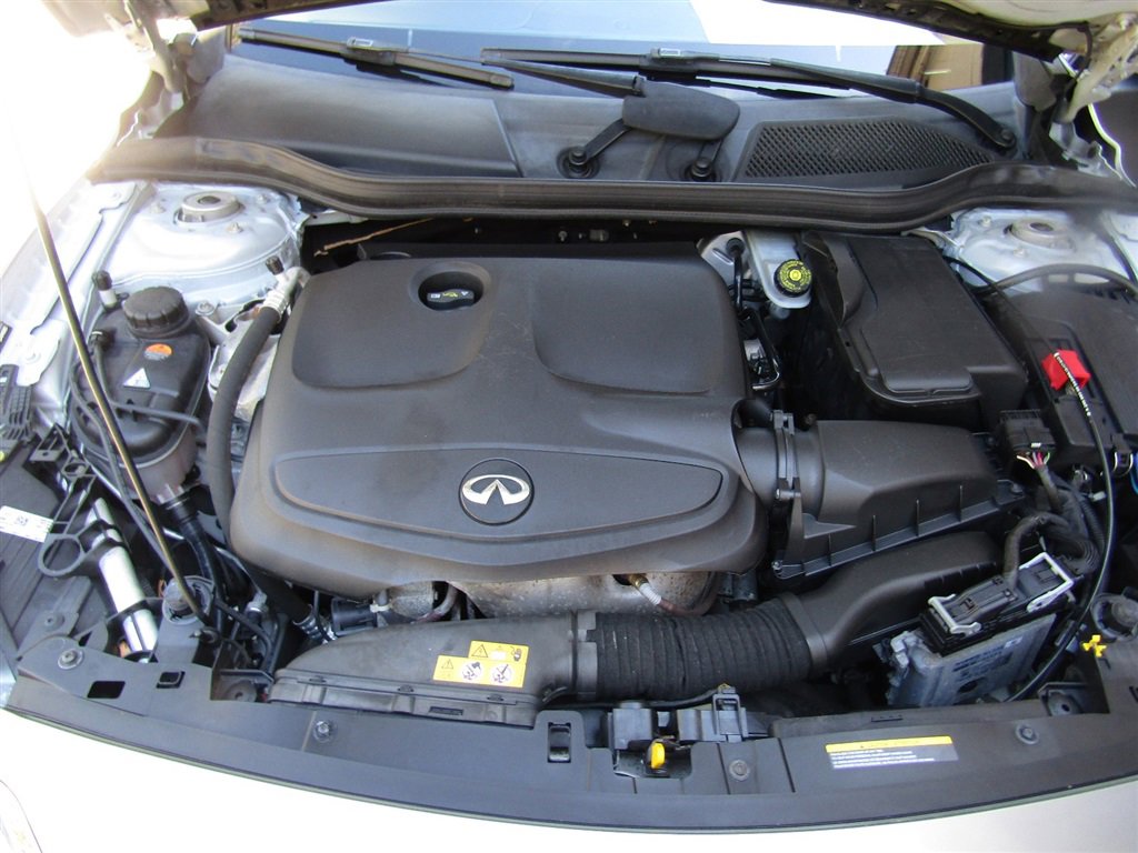 Used 2018 INFINITI QX30 image 22