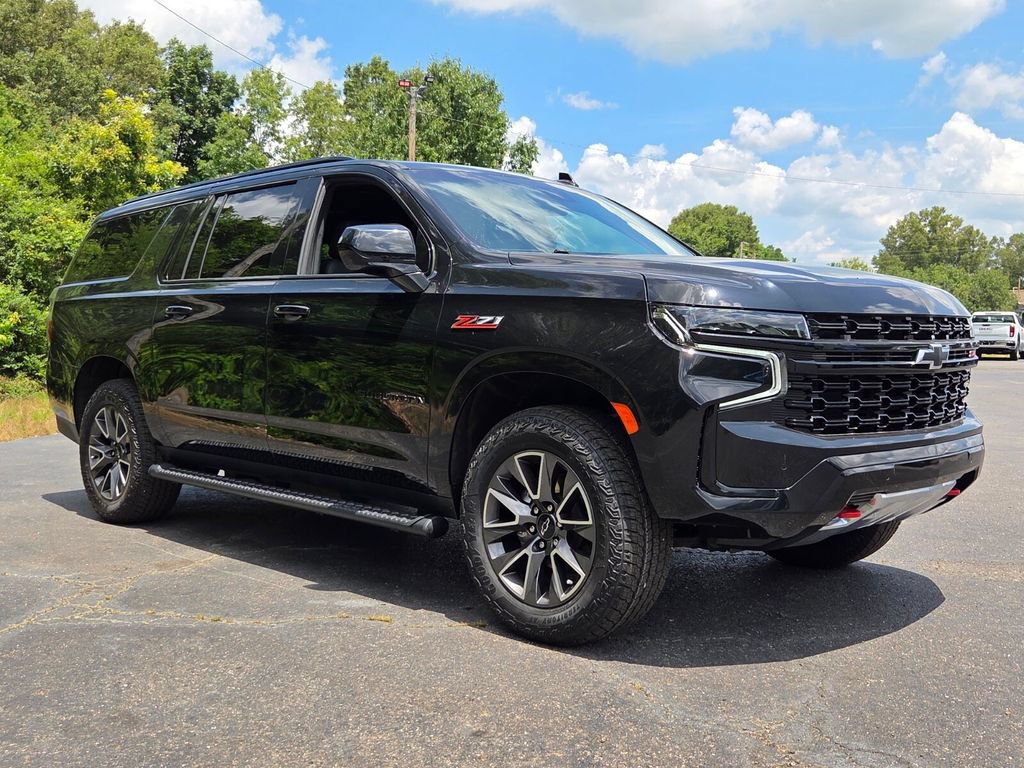 Used 2024 Chevrolet Suburban Z71 AWD/4WD image 8