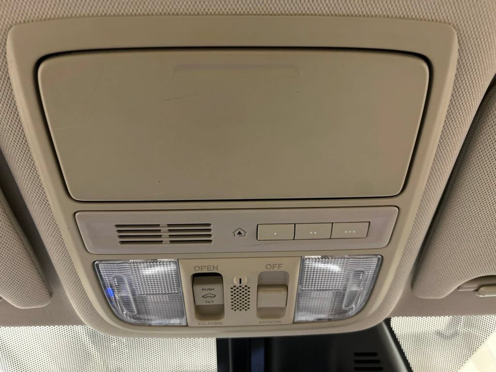 Used 2017 Honda Accord EX-L image 25