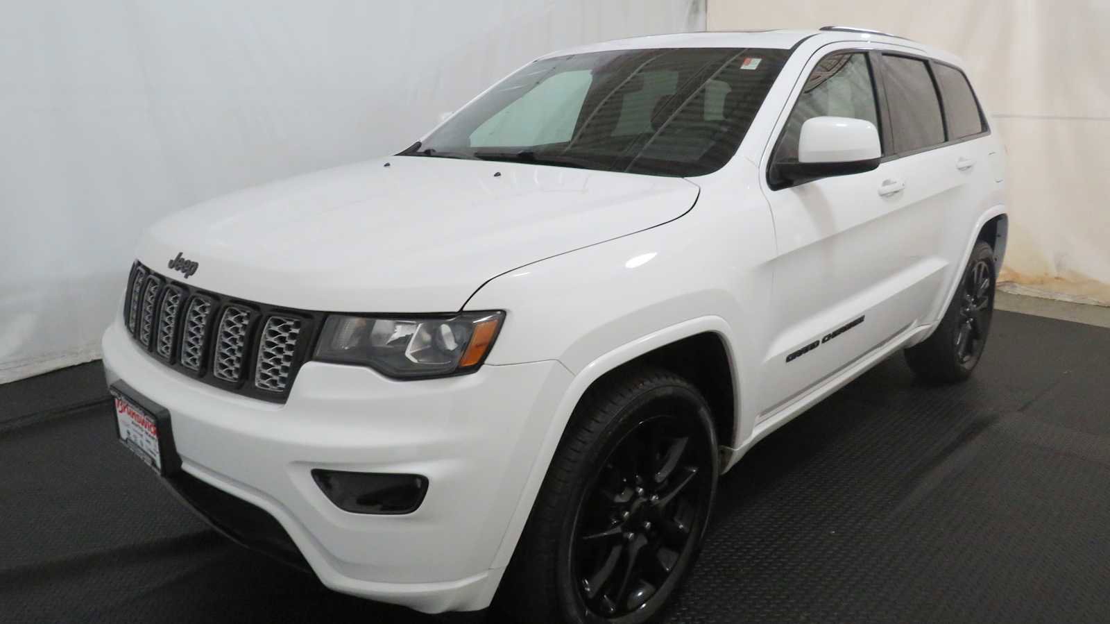 Used 2019 Jeep Grand Cherokee Altitude