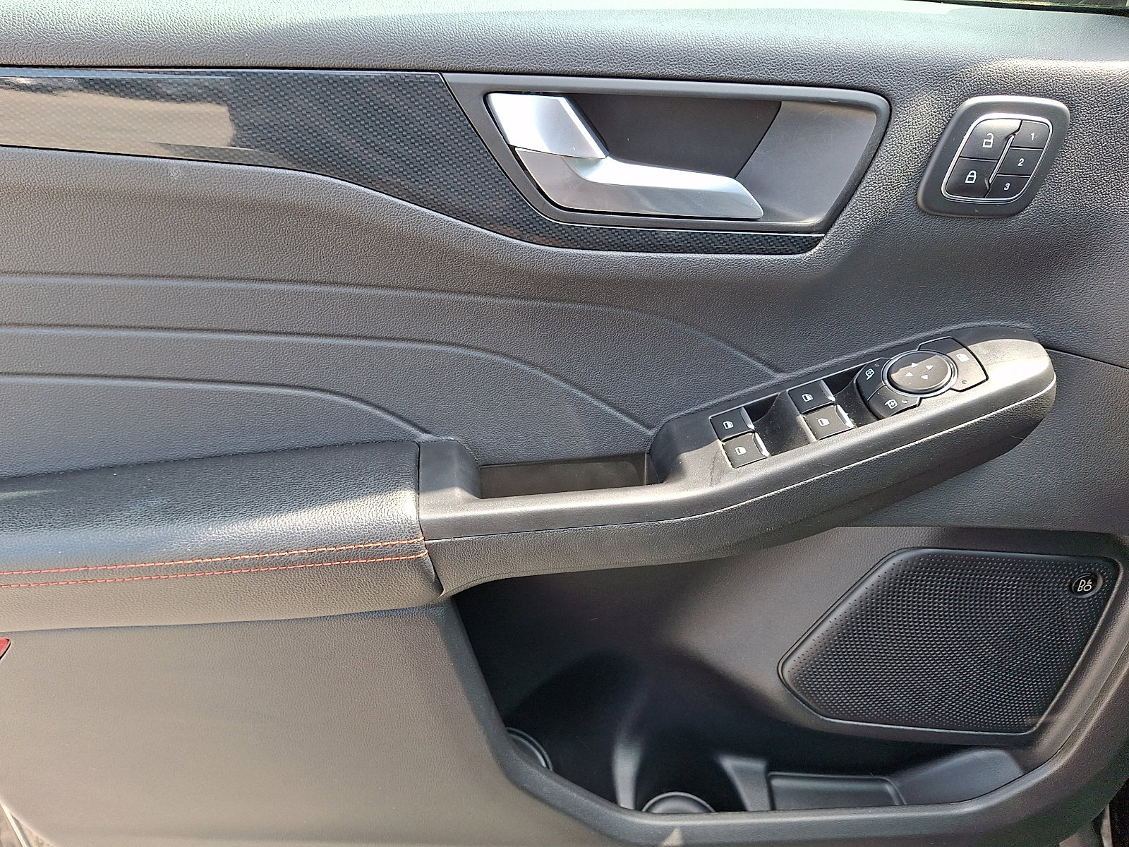 Certified 2023 Ford Escape ST-Line Select w/ Tech Pack #2 AWD/4WD image 15