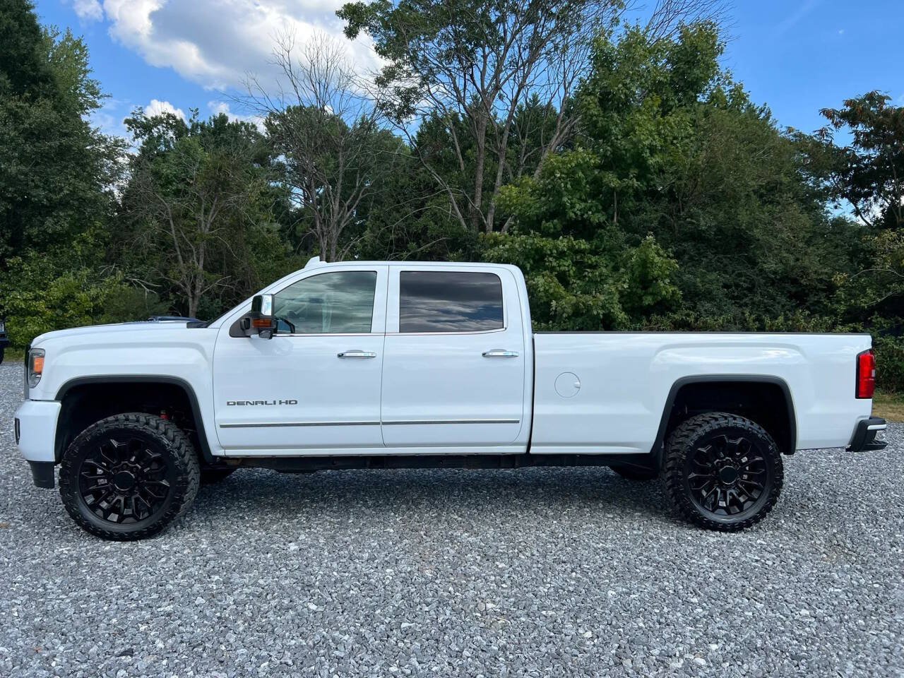 Used 2015 GMC Sierra 3500 Denali w/ Duramax Plus Package AWD/4WD image 4