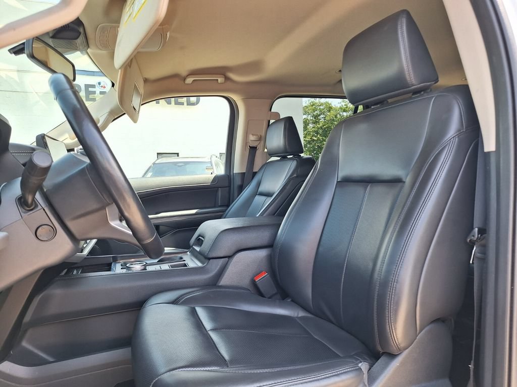 Used 2024 Ford Expedition XLT RWD image 26