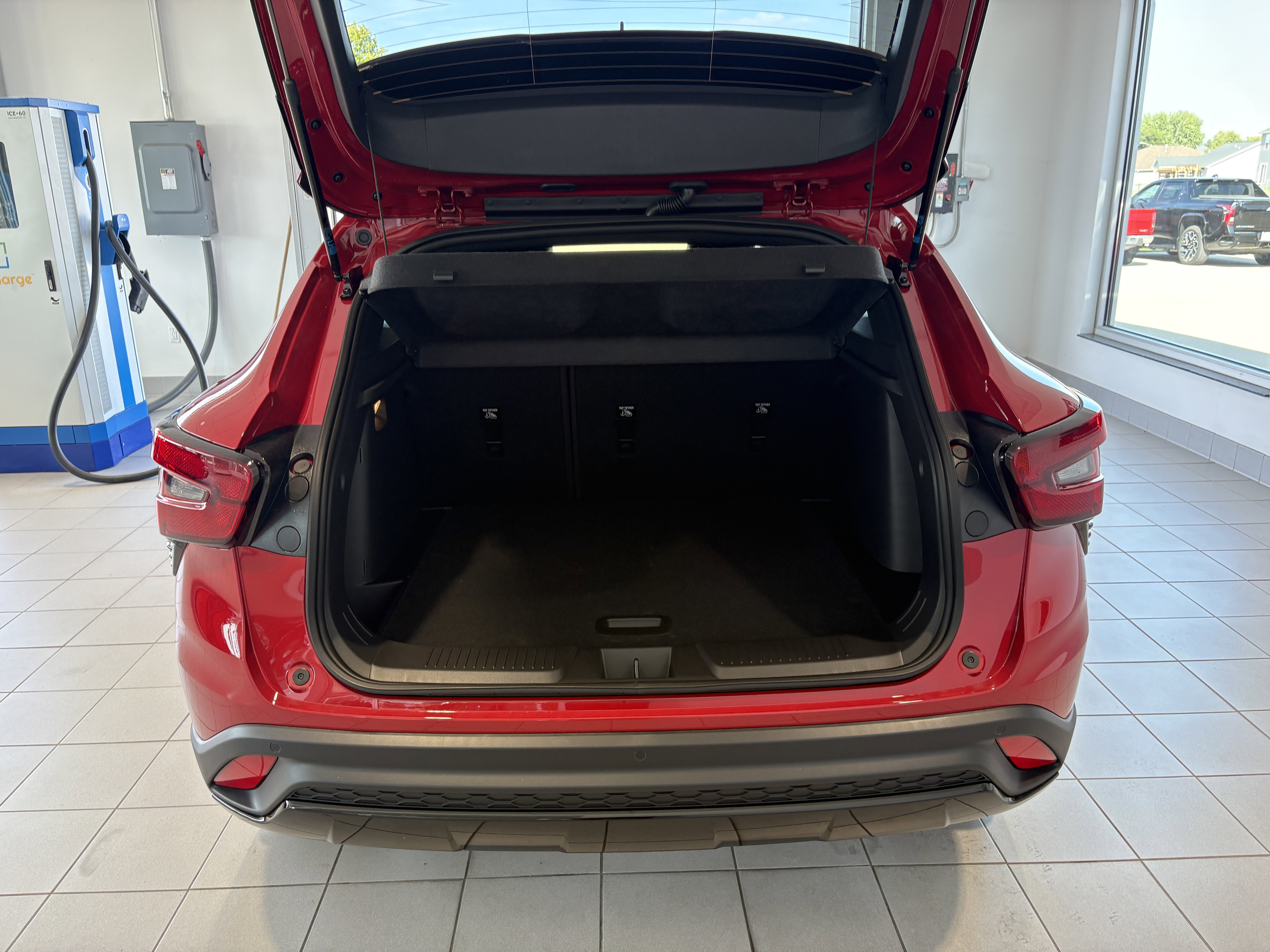 New 2026 Chevrolet Trax RS w/ Sunroof Package image 5