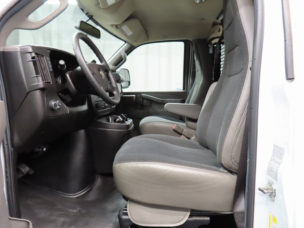 Used 2021 Chevrolet Express 2500 w/ Driver Convenience Package image 9