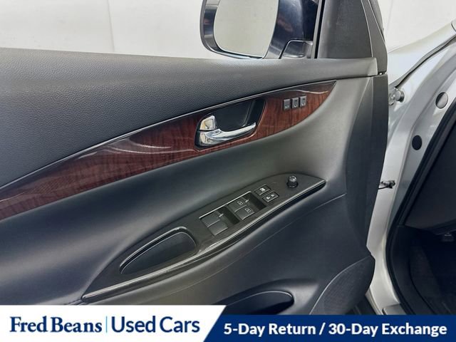 Used 2016 INFINITI QX50 AWD w/ Deluxe Touring Package image 19