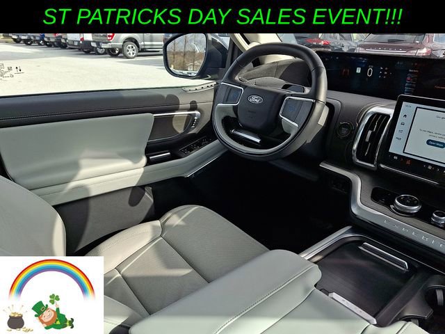 Used 2025 Ford Expedition Max Platinum w/ Driver's Package image 14