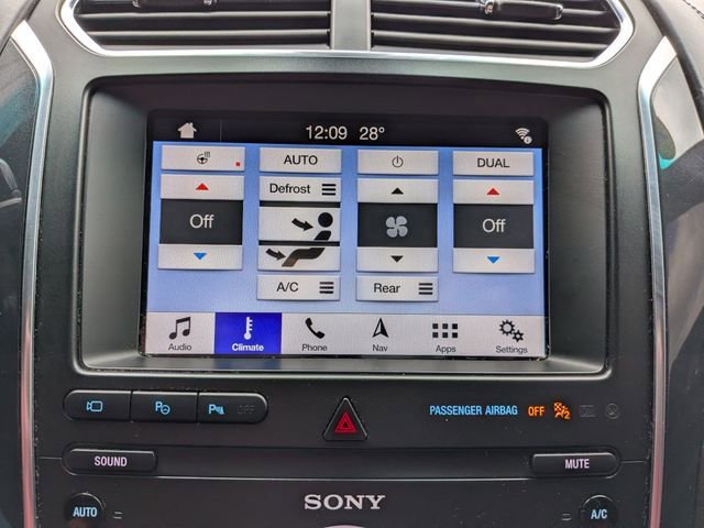 Used 2019 Ford Explorer Platinum image 26