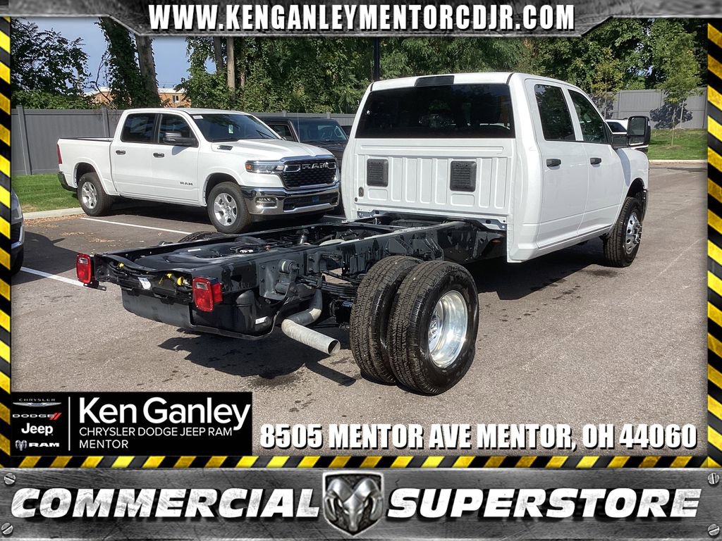New 2025 RAM 3500 Tradesman w/ Chrome Appearance Group AWD/4WD image 8