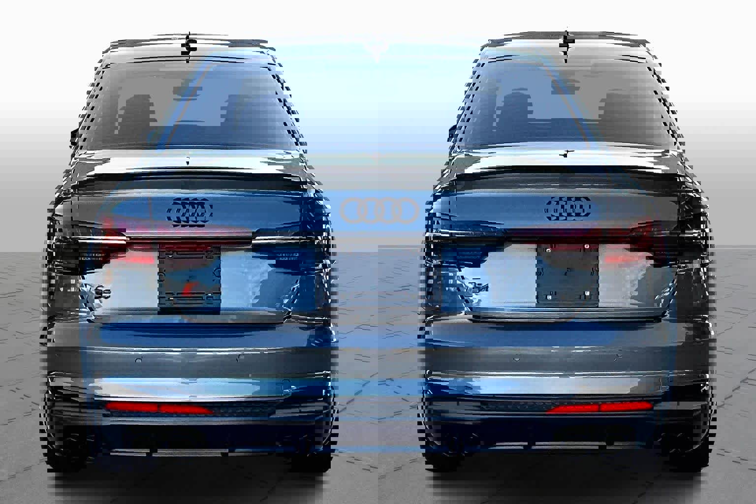 Used 2023 Audi S4 Premium Plus w/ Premium Plus Package image 5