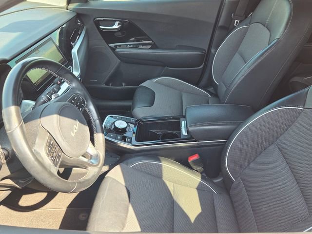 Used 2022 Kia Niro EX FWD image 9
