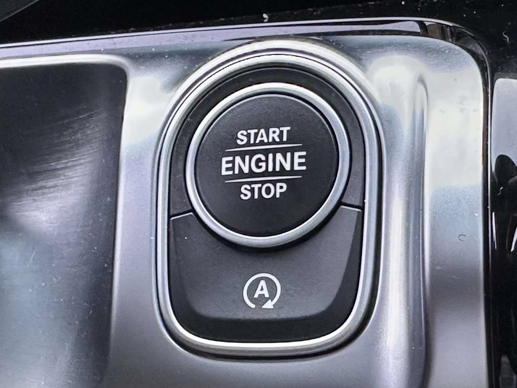 Used 2023 Mercedes-Benz GLB 250 4MATIC image 28
