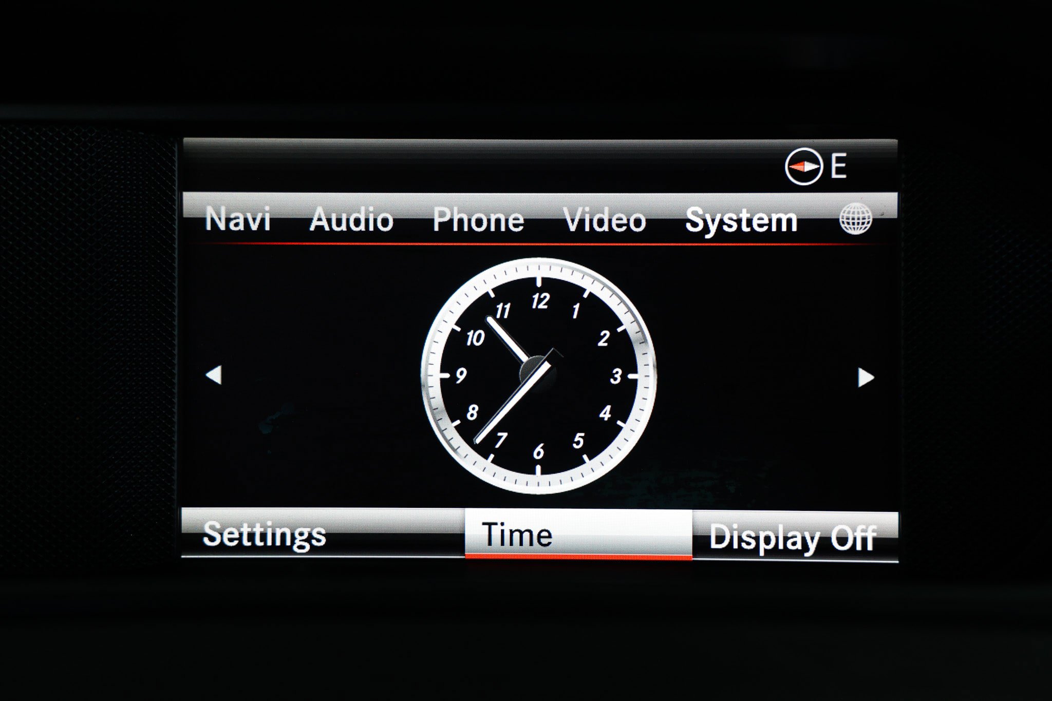 Used 2014 Mercedes-Benz C 300 4MATIC Sedan w/ Multimedia Package image 38